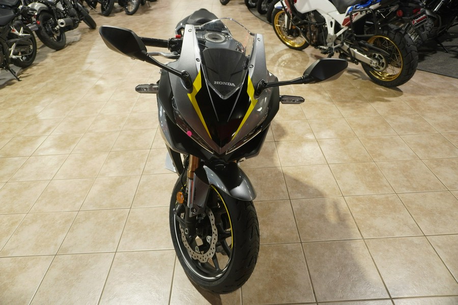 2023 Honda CBR500R ABS