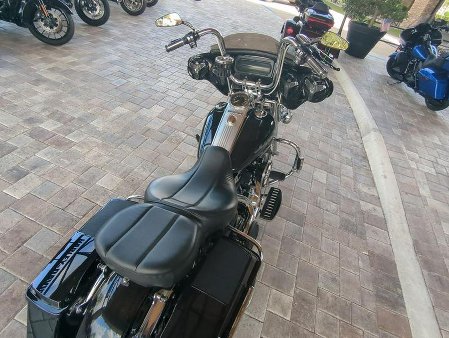 2012 Harley-Davidson® FLHR103