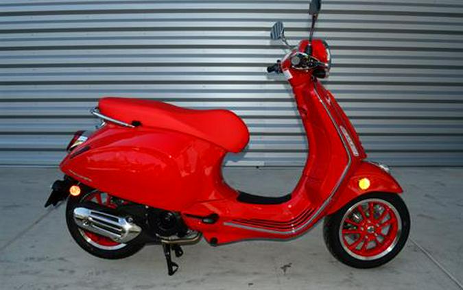 2023 Vespa Primavera 150 Red