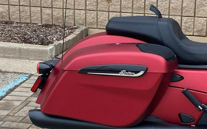 2024 Indian Motorcycle® Challenger® Dark Horse® w/PowerBand Audio Pkg Sunset Red Smoke