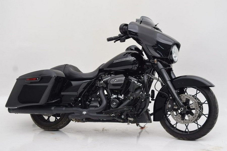 2018 Harley-Davidson FLHXS - Street Glide Special