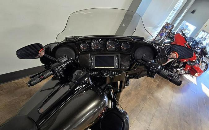 2018 Harley-Davidson® FLHTKSE - CVO™ Limited