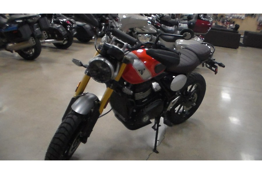 2026 Scrambler 400 X - Triumph