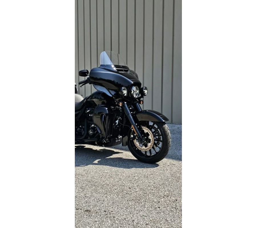 2025 Harley-Davidson Trike FLHTCUTG - Tri Glide Ultra