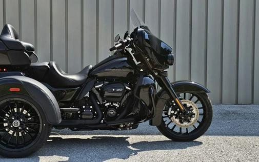 2025 Harley-Davidson Trike FLHTCUTG - Tri Glide Ultra