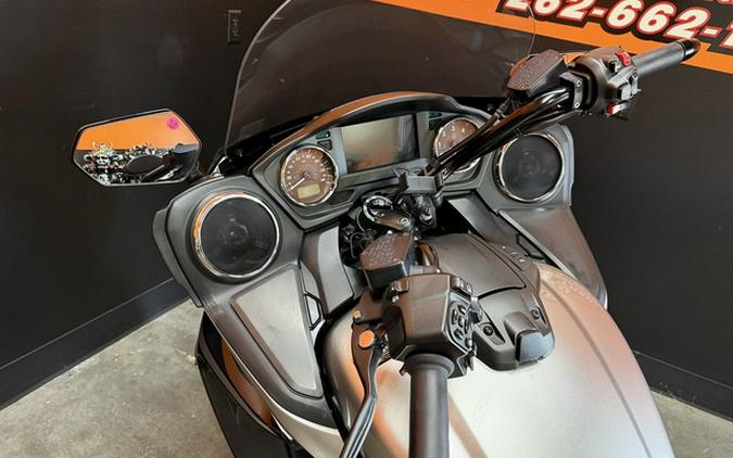 2018 Yamaha Star Eluder GT Option Package