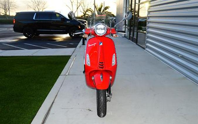 2023 Vespa Primavera 150 Red