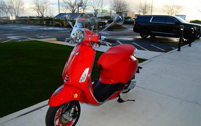 2023 Vespa Primavera 150 Red