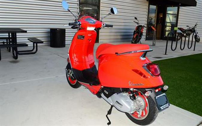 2023 Vespa Primavera 150 Red