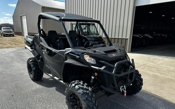 2024 Can-Am® Commander XT 700