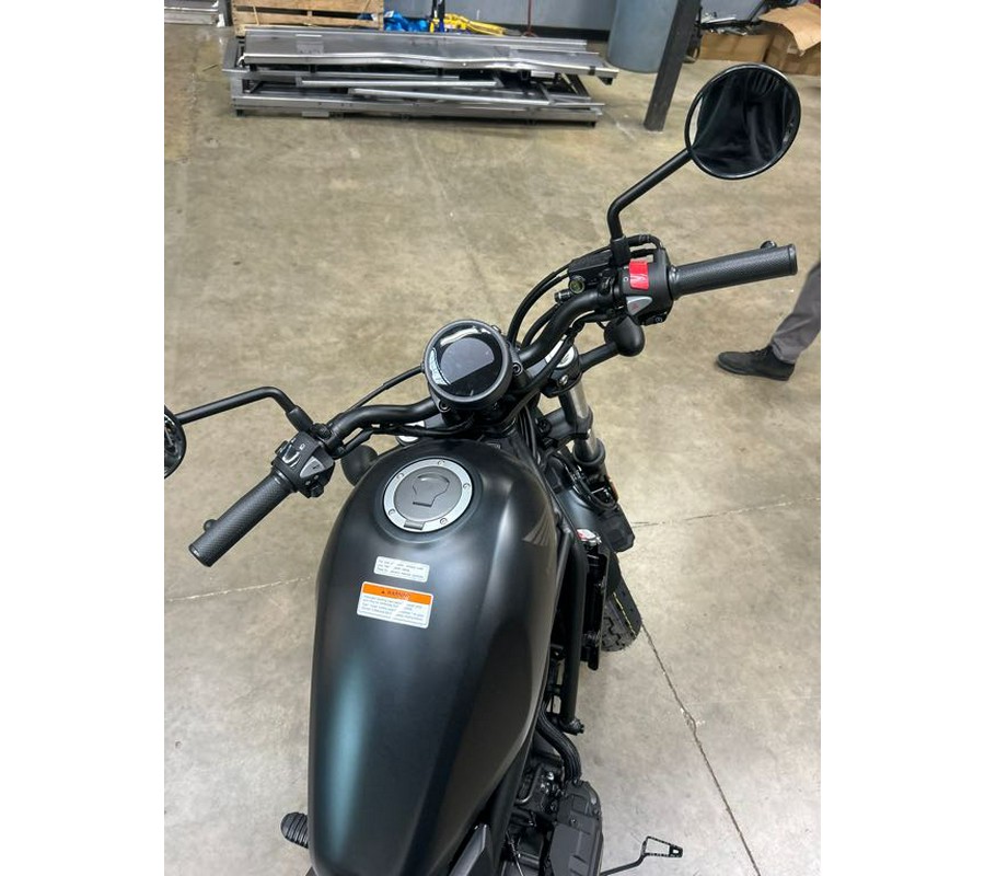 2026 Honda Rebel® 300 E-Clutch