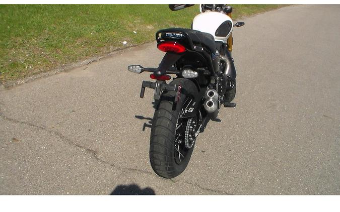 2026 Scrambler 400 XC - Triumph