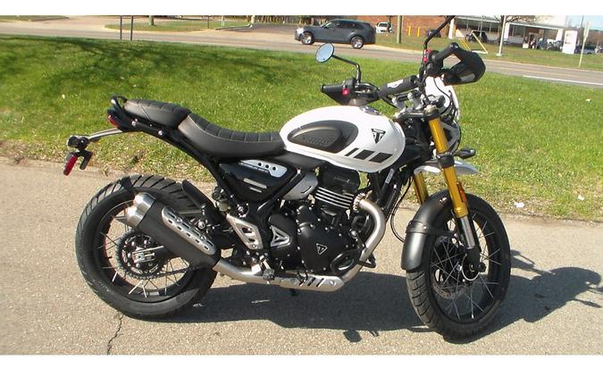 2026 Scrambler 400 XC - Triumph