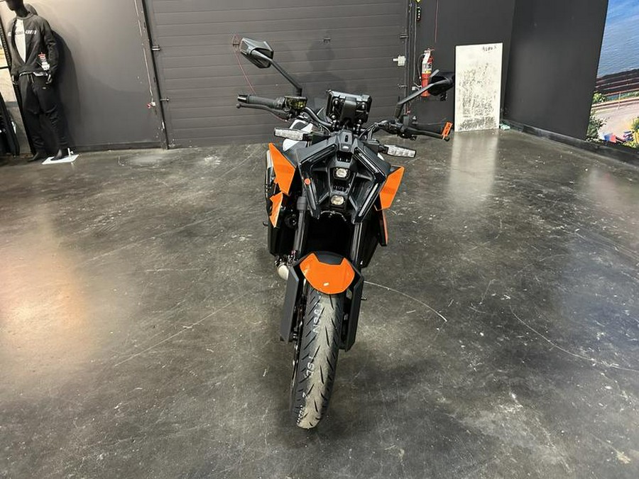 2027 KTM 990 Duke