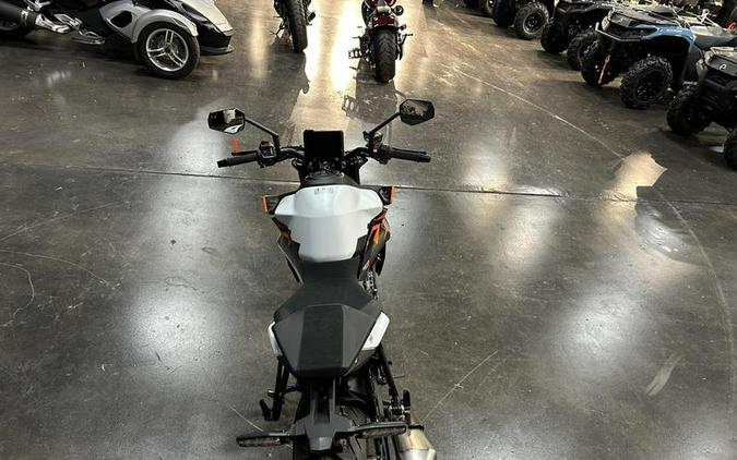 2027 KTM 990 Duke