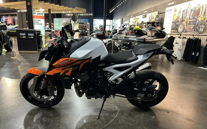 2027 KTM 990 Duke