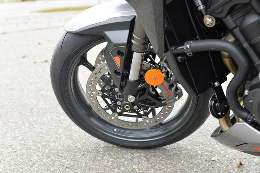 2025 Triumph Street Triple 765 RS Silver Ice