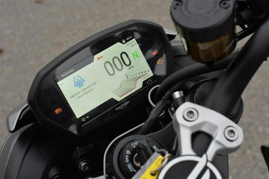 2025 Triumph Street Triple 765 RS Silver Ice