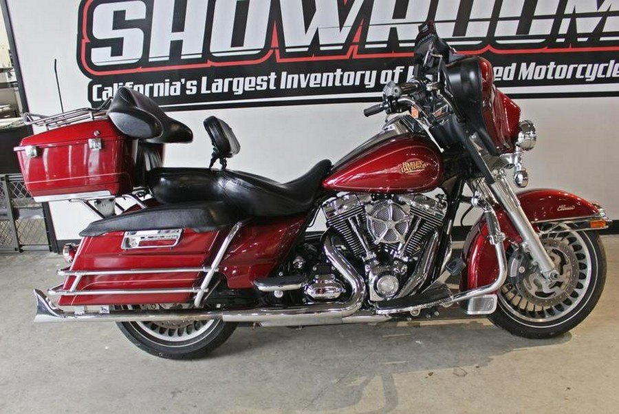 2010 Harley-Davidson® FLHTC - Electra Glide® Classic