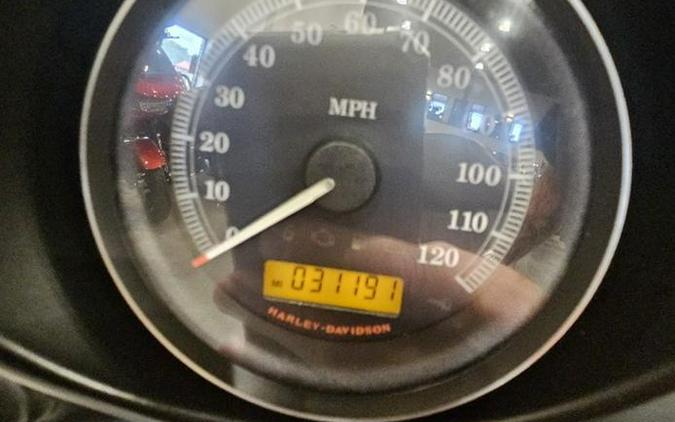 2011 Harley-Davidson® FLHTC - Electra Glide® Classic