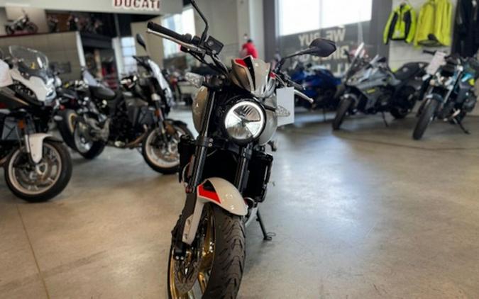 2026 Triumph Trident 800