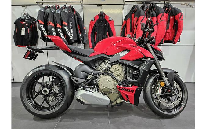 2023 Ducati Streetfighter V4 Lineup First Look [12 Fast Facts]