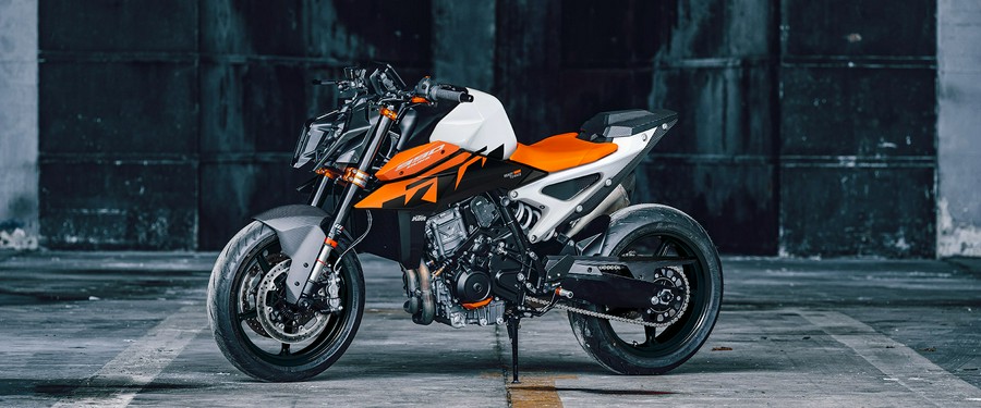 2027 KTM 990 Duke