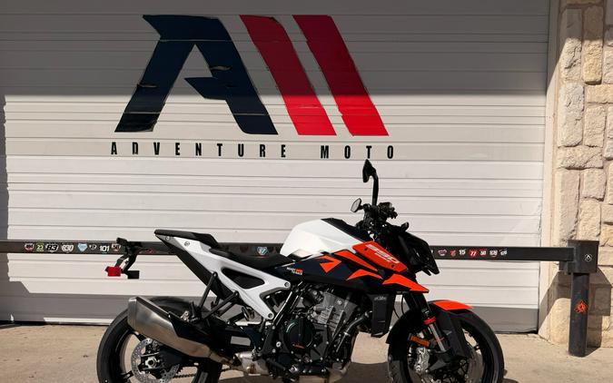 2027 KTM 990 Duke