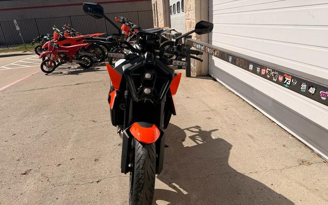 2027 KTM 990 Duke