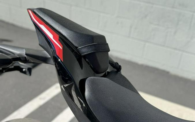 2024 Kawasaki Z900 ABS Candy Persimmon Red/Ebony ABS Metallic Spark BlackMetallic Matte Dark Gray