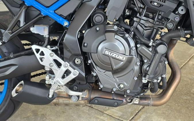 2023 Suzuki GSX 8S