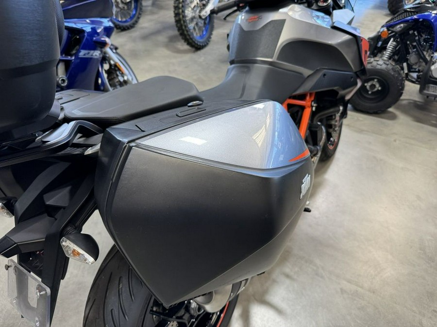 2017 KTM 1290 Super Duke GT