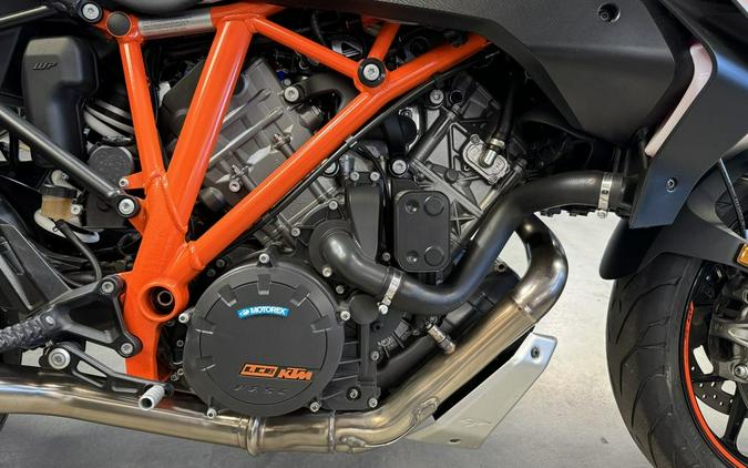 2017 KTM 1290 Super Duke GT