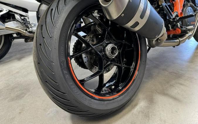 2017 KTM 1290 Super Duke GT