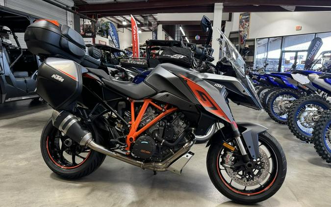 2017 KTM 1290 Super Duke GT