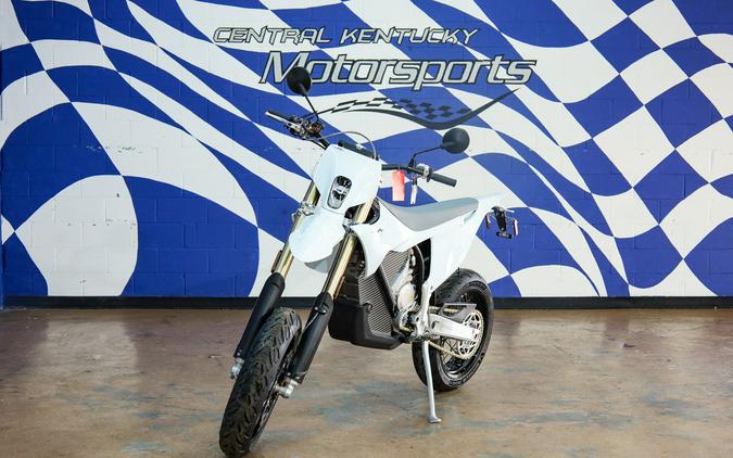 2025 VARG SM - Stark Future