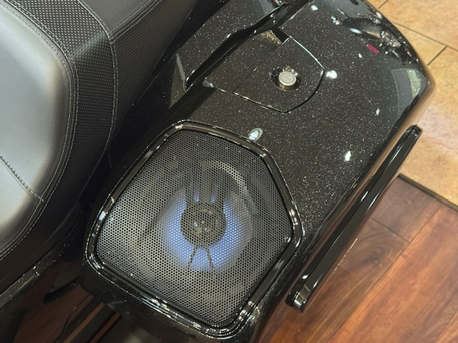 2026 Indian Motorcycle® Chieftain® PowerPlus 112 Dark Horse® with PowerBand Audio Package