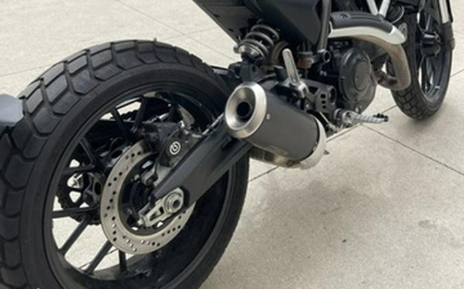 2025 Ducati Scrambler Icon Dark
