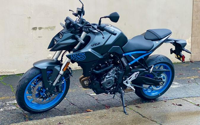 2024 Suzuki GSX-8S