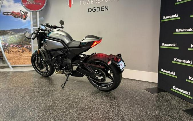 2023 CFMoto 700CL-X Sport