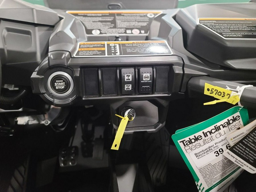 2025 Can-Am Commander MAX DPS 700