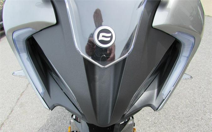 2023 CFMOTO 300 SS SS