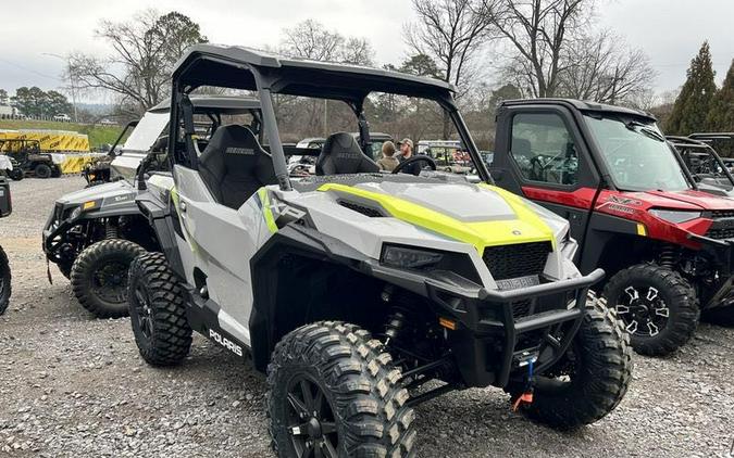 2024 Polaris Industries GENERAL XP 1000 SPORT - GHOST GRAY Sport