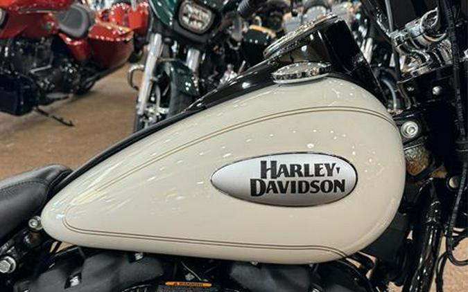 2022 Harley-Davidson Heritage Classic 114