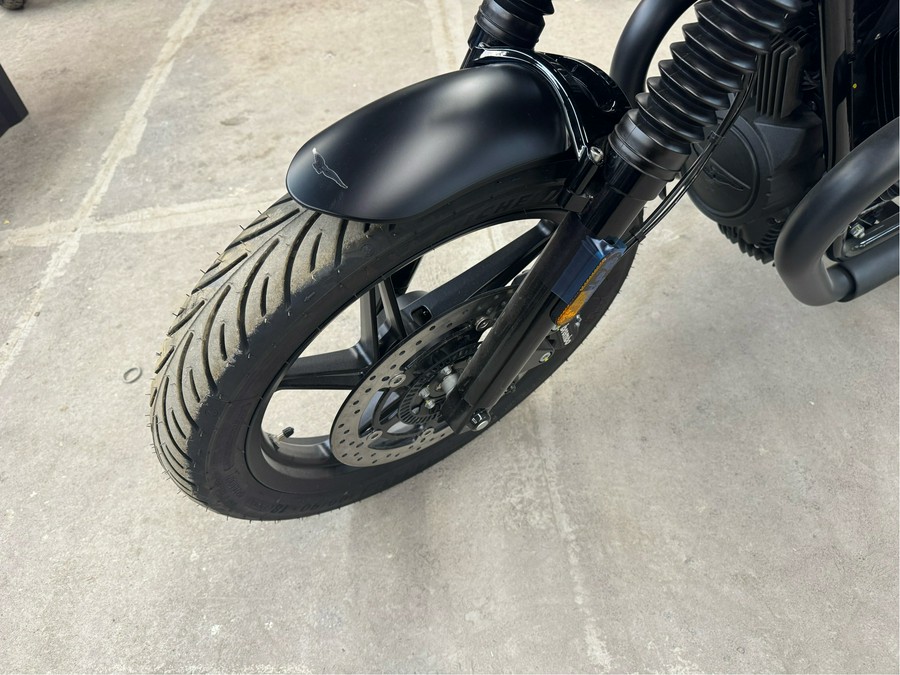 2024 Moto Guzzi V7 Stone