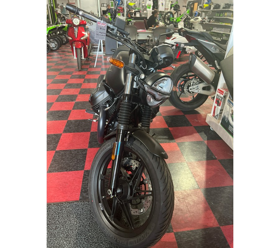 2024 Moto Guzzi V7 Stone