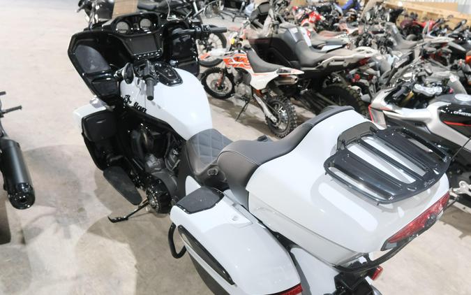 2025 INDIAN MOTORCYCLE PURSUIT DARK HORSE WITH 112 AND POWERBAND AUDIO PACKAGE