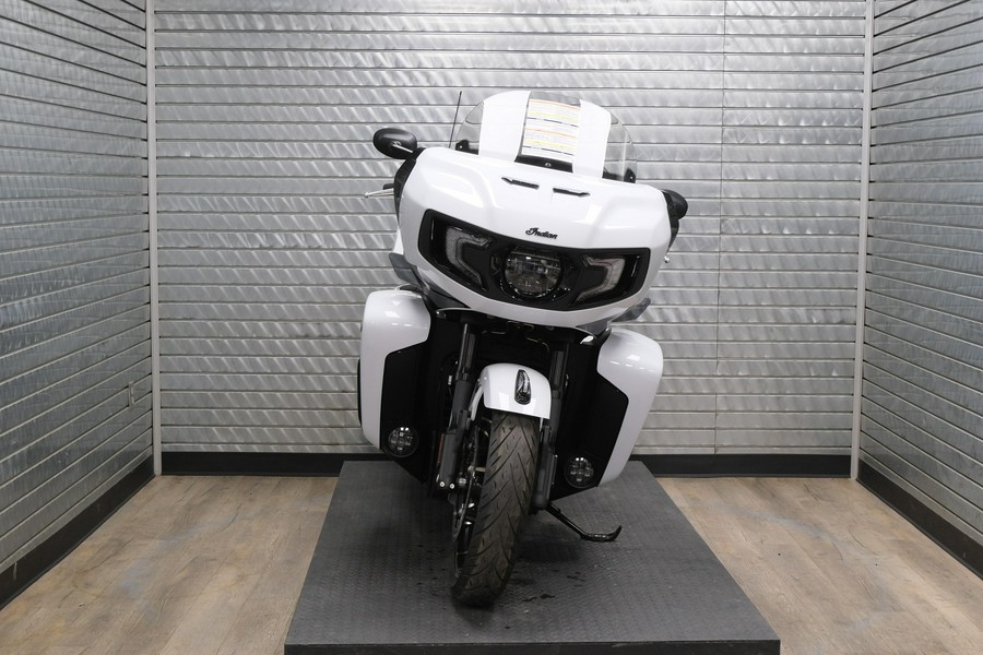 2025 INDIAN MOTORCYCLE PURSUIT DARK HORSE WITH 112 AND POWERBAND AUDIO PACKAGE
