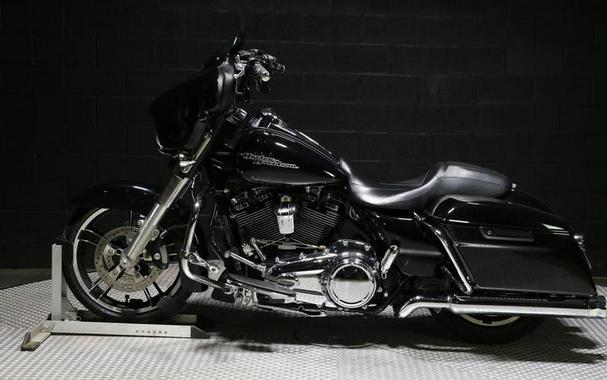 2019 Harley-Davidson® FLHX - Street Glide®