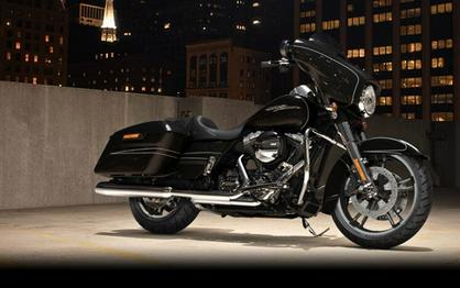 2016 Harley-Davidson® Street Glide® Special Vivid Black